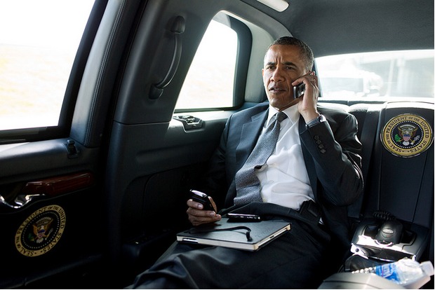Президент Обама не может пользоваться iPhone