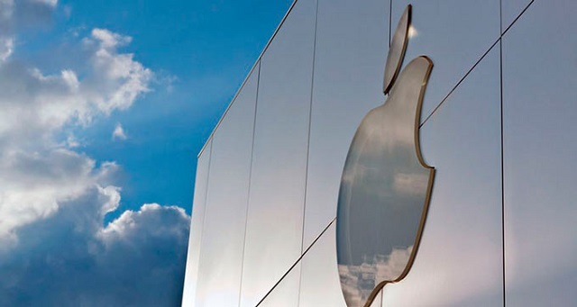Apple накупила компаний на $525 миллионов