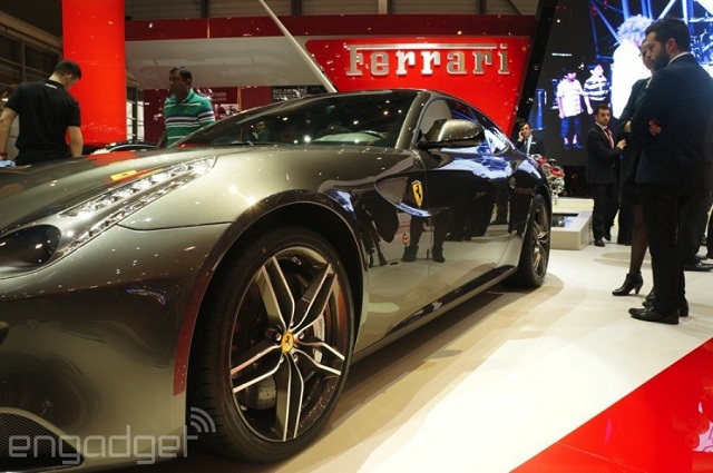 Ferrari первой установила CarPlay в свой автомобиль