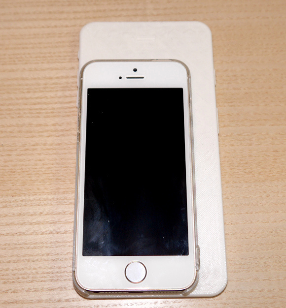 Фотографии макета 5,5-дюймового iPhone 6