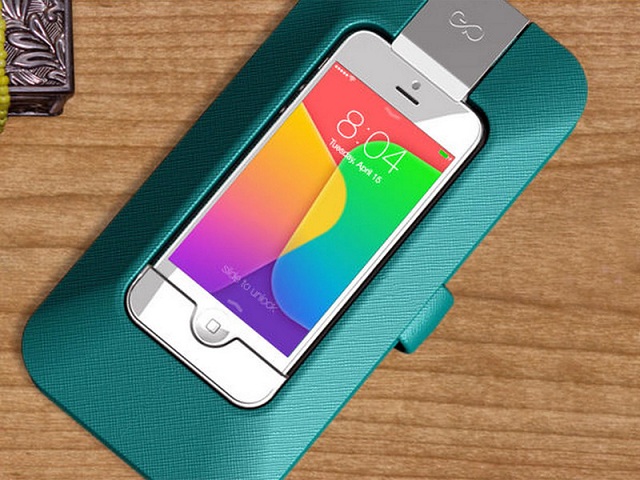 Everpurse Mini — кошелек с зарядкой для iPhone 5/5s
