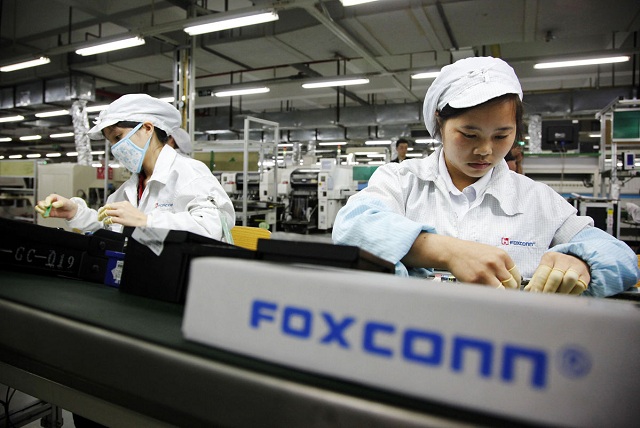 Foxconn нанимает более 100 000 работников в Китае для производства iPhone 6