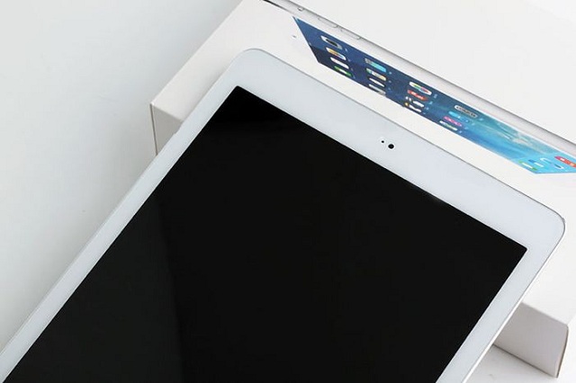 В Сети появились фотографии макета iPad Air 2