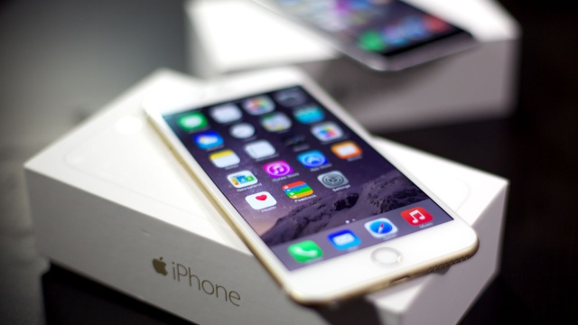 Американские Apple Store распродали все iPhone 6 Plus