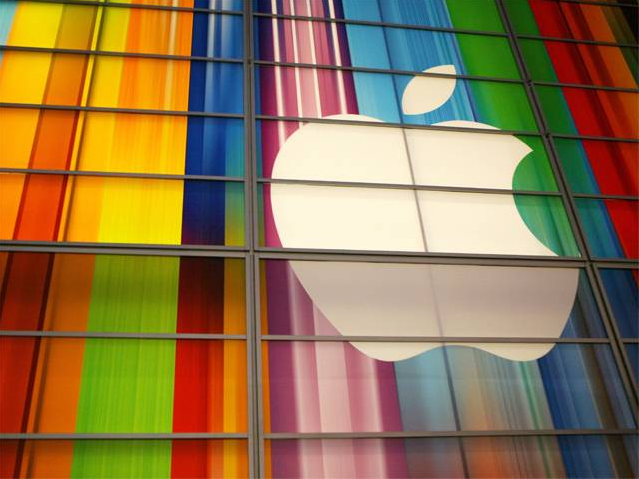 Стоимость акций Apple превысила рекордные $104