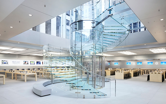 Вход в Apple Store в Нью Йорке