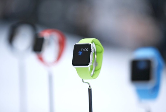 Apple Watch встанут на конвейер в январе 2015 года