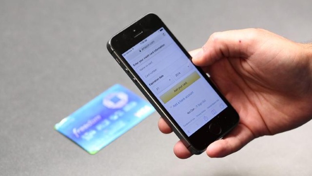 Как отсканировать кредитную карту камерой для использования в Safari на iPhone и iPad?