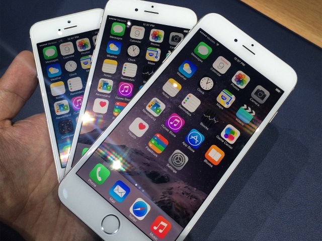 Владельцы iPhone 6 и iPhone 6 Plus жалуются на легко царапающиеся дисплеи