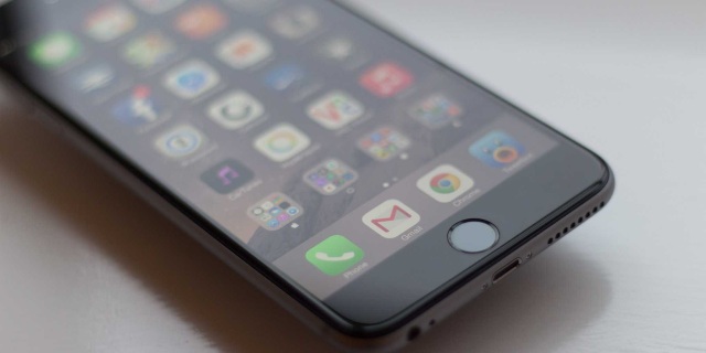 Apple запатентовала самовосстанавливающийся материал для корпуса iPhone