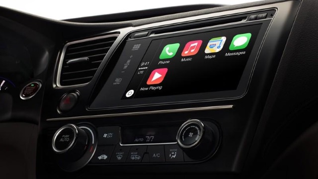 Toyota не будет устанавливать Apple CarPlay в свои автомобили