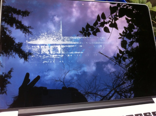 macbook-pro-display-2