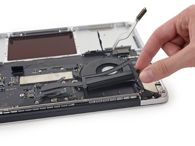 Специалисты iFixit разобрали новый MacBook Pro