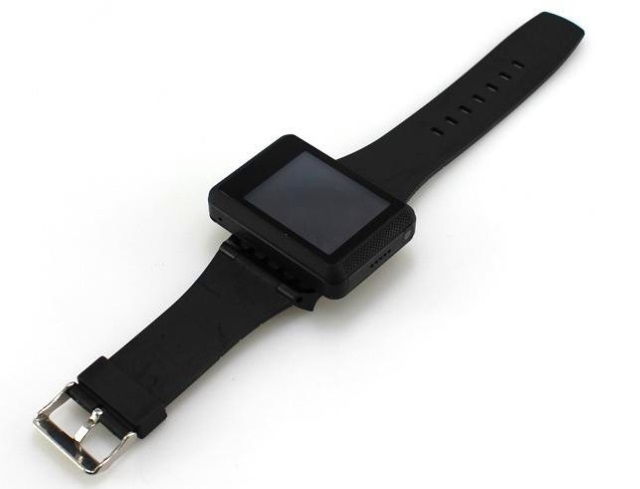 ZF007 Quad Band — смартфон и часы в одном флаконе 