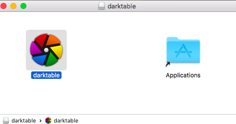 Кладем darktable в папку Application