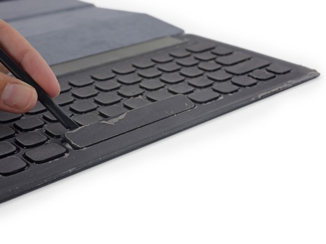 iFixit добрался до Smart Keyboard для iPad Pro