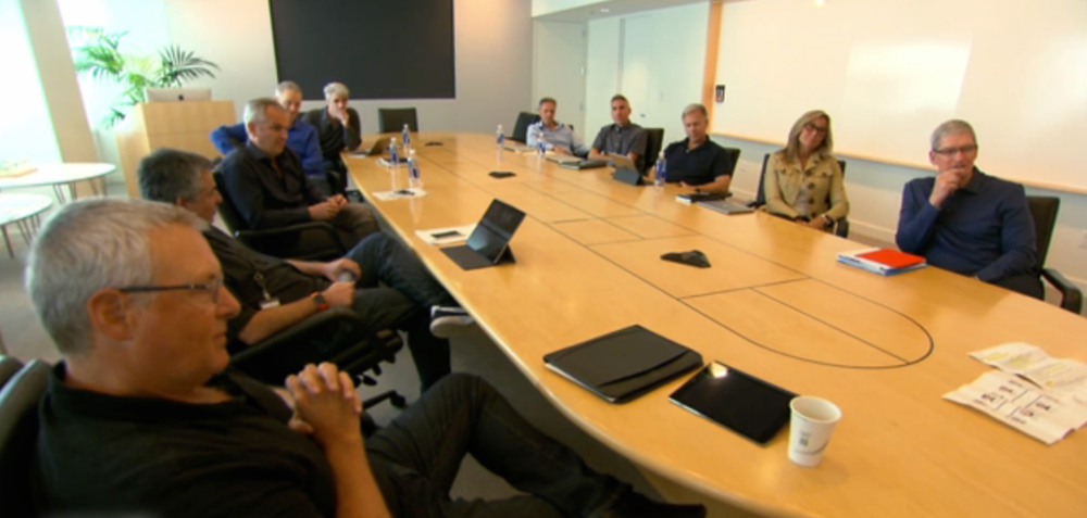 Внутри Apple: Чарли Роуз взял интервью у Тима Кука, Джони Айва, Анджелы Арендтс, Фила Шиллера и других топ-менеджеров компании