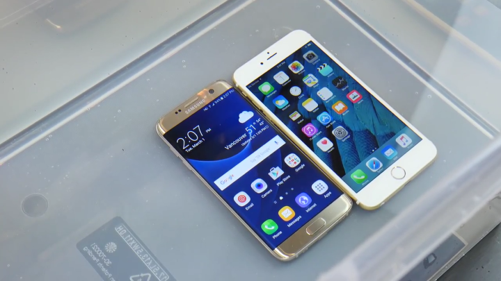 Энтузиасты сравнили водостойкость iPhone 6s и Galaxy S7