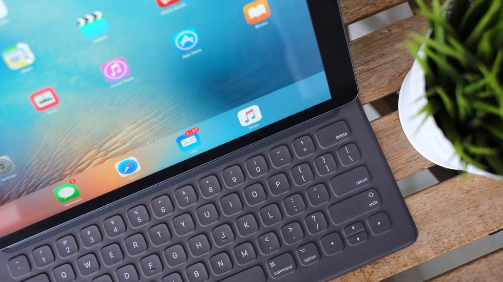 Apple-Smart-Keyboard-for-iPad-Pro-2