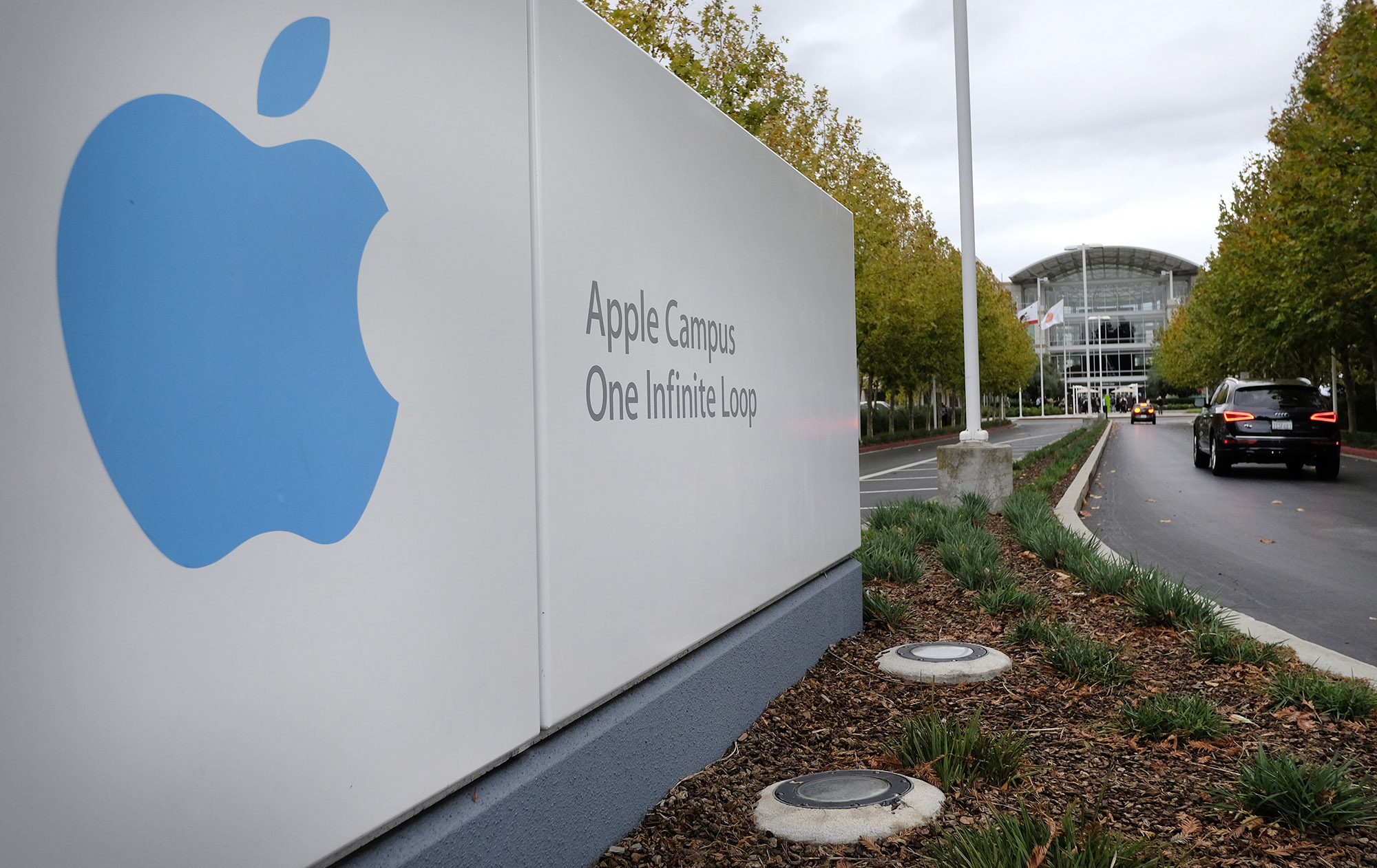 Bloomberg: Apple будет тестировать свое ПО для беспилотных машин