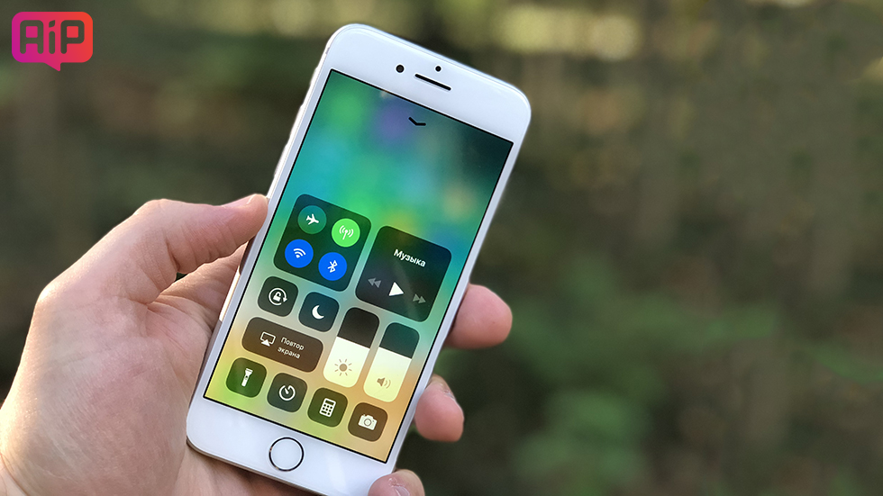 Лучшие материалы недели: iOS 11 "убивает" iPhone, вышла iOS 11.0.3, ФАС проверяет цены на iPhone 8