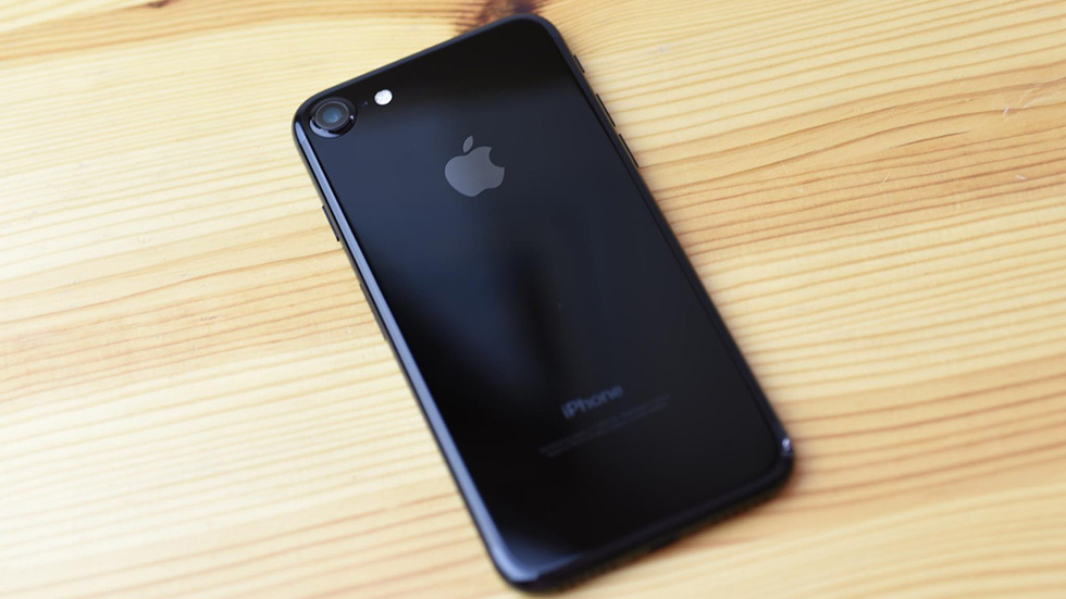 Стоимость iPhone 7 в России упала до минимальной отметки