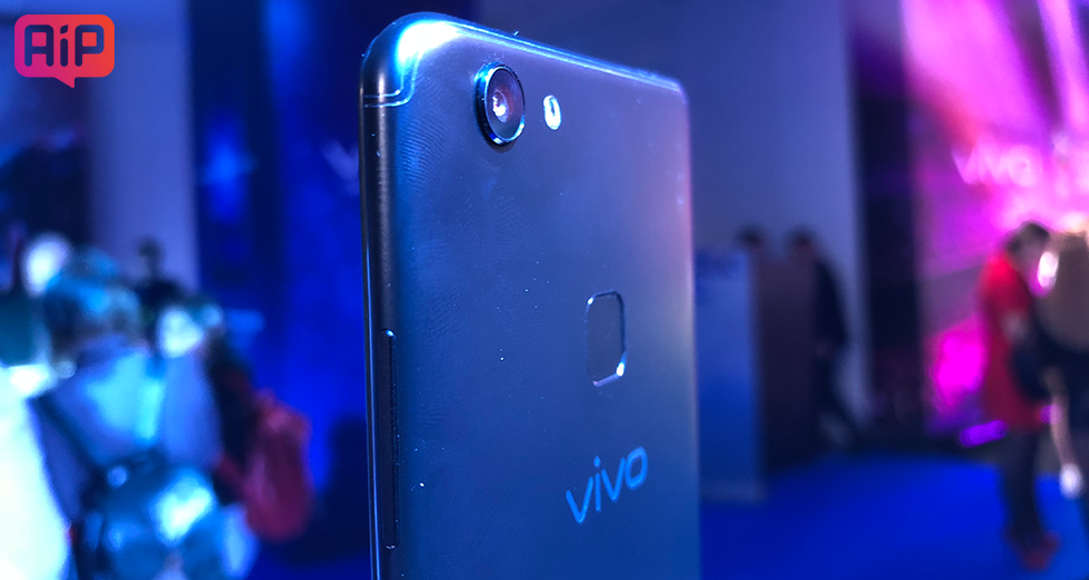 Vivo V7 и V7+ официально презентованы в России — характеристики, цена