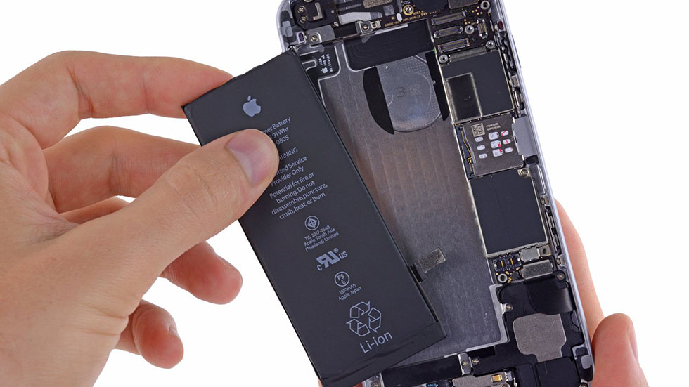 Тим Кук заявил, что Apple не скрывала замедление iPhone — так ли это?