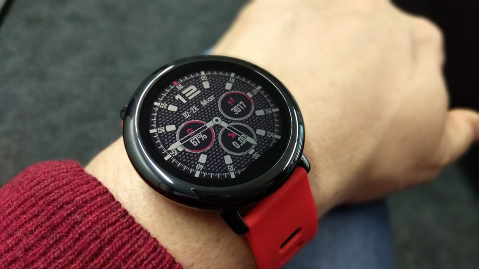 Xiaomi отдаст россиянам «умные» часы Amazfit Pace всего за 990 рублей