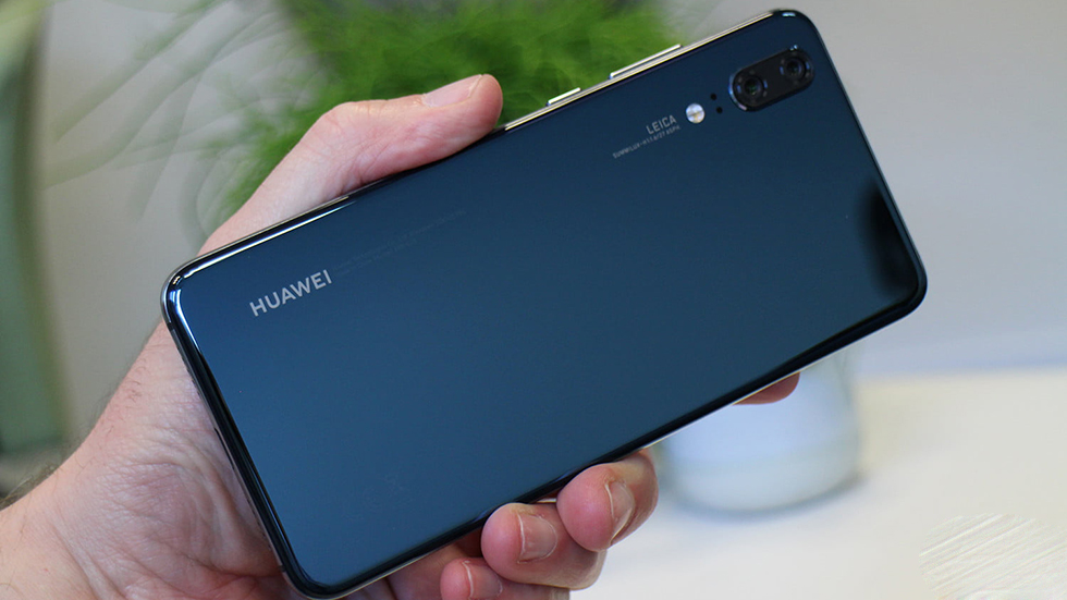 Российские покупатели Huawei P20 получают грандиозные подарки за приобретение смартфона