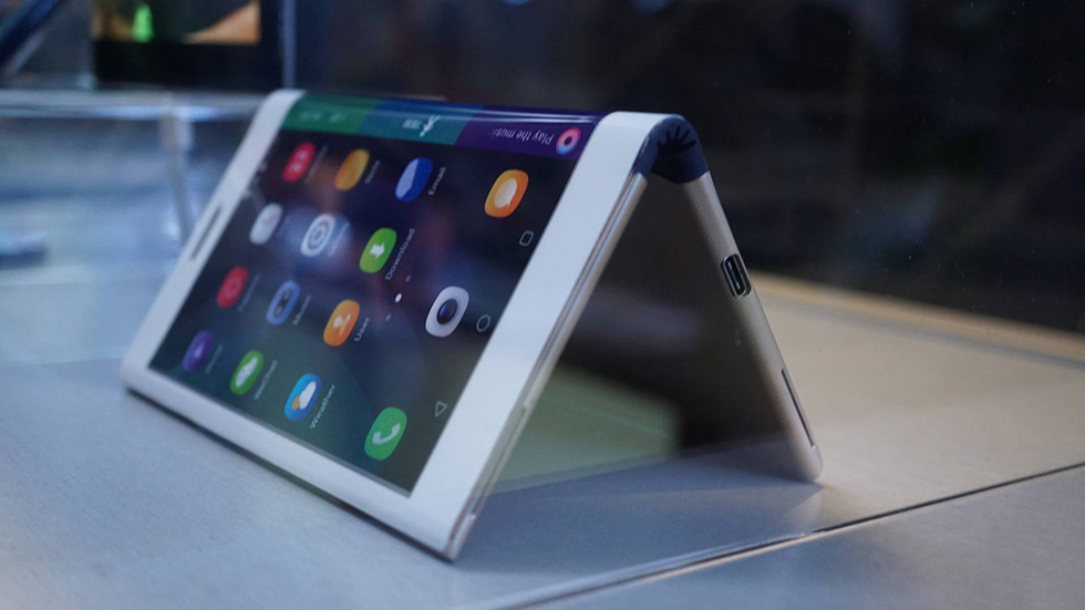 Apple выпустит iPhone со сгибающимся дисплеем, который будет гораздо лучше аналогов