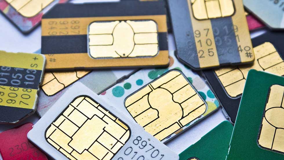 Власти хотят перевести всех россиян на SIM-карты нового типа — их нужно постоянно менять
