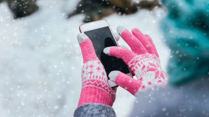iPhone 6s пролежал в снегу неделю и позвал владельца на помощь