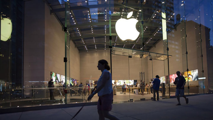 Чернокожий американец хочет отсудить у Apple миллиард долларов за ложные обвинения в кражах