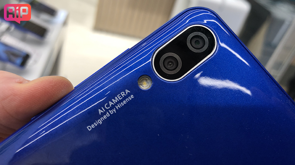 Бюджетный смартфон с двойной камерой Hisense E Max: обзор, характеристики, цена, где купить