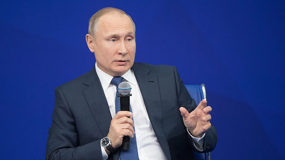 Путин выступил за обеспечение свободы интернета