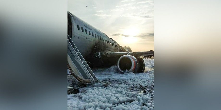 Apple-iPhone.ru выражает глубокие соболезнования родным и близким погибших пассажиров рейса SU1492 «Москва — Мурманск»