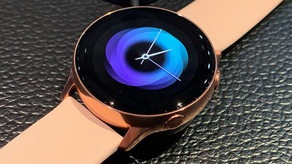 Самсунг часы видео. Часы Samsung Galaxy watch Active. Samsung Galaxy watch Active 1. Часы самсунг вотч 2019. Samsung Galaxy watch Active 4.